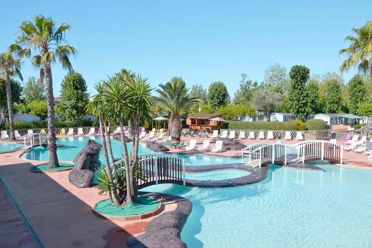 Camping Vias Plage Holiday home
